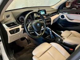 BMW - X1 - 2019/2019 - Branca - R$ 154.900,00