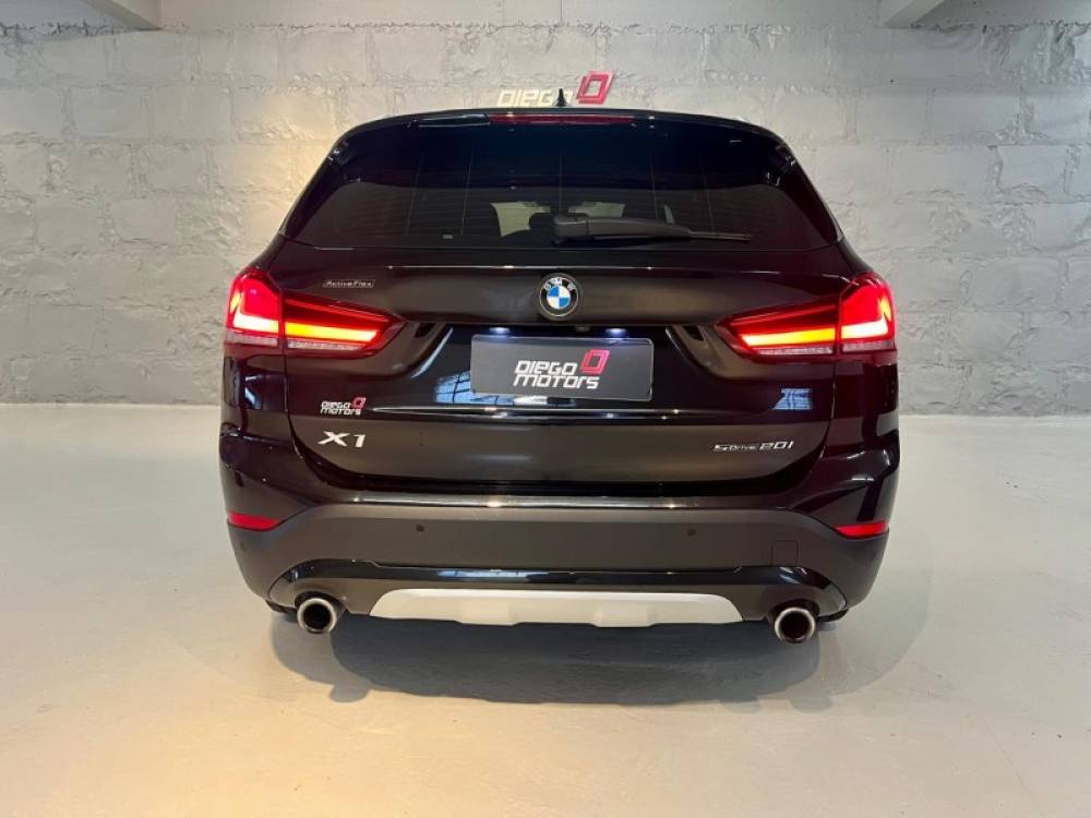 BMW - X1 - 2022/2022 - Preta - R$ 209.900,00