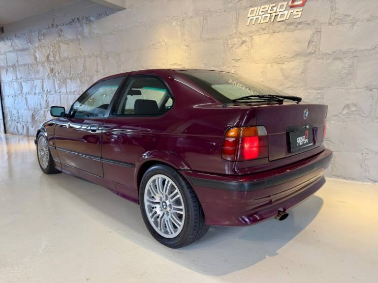 BMW - 318I - 1994/1995 - Roxa - R$ 29.900,00