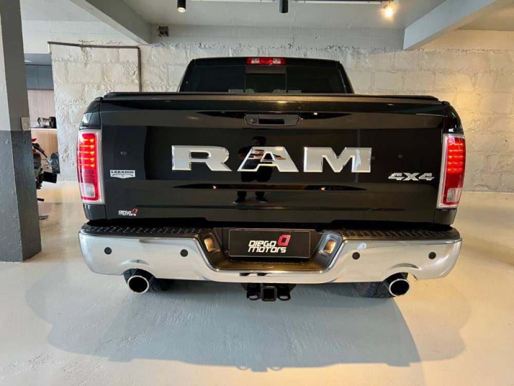 RAM - CLASSIC - 2022/2022 - Preta - R$ 299.900,00