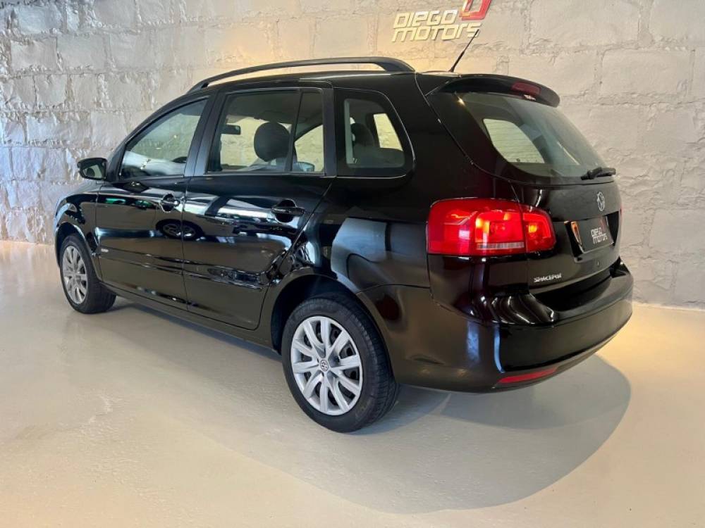 VOLKSWAGEN - SPACEFOX - 2012/2012 - Preta - R$ 39.900,00