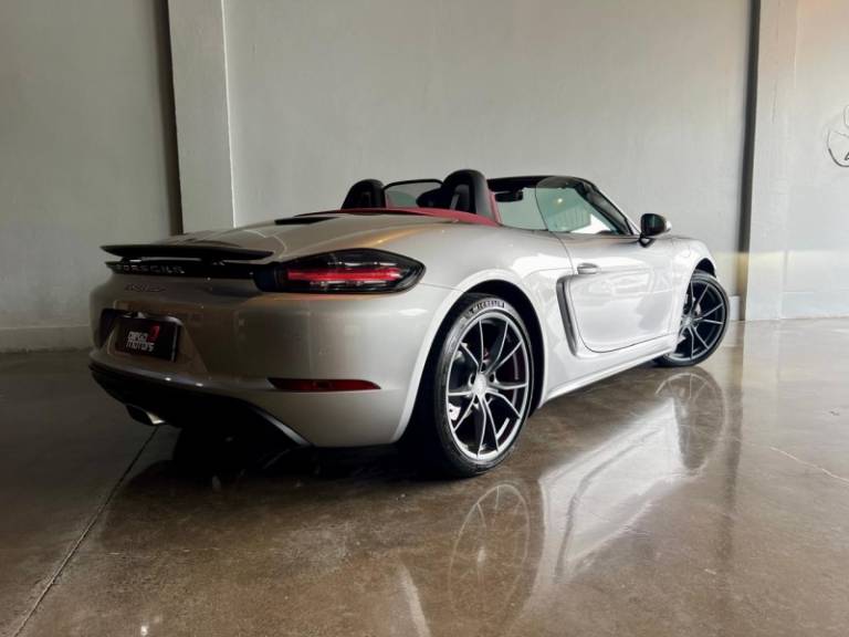 PORSCHE - 718 - 2020/2020 - Prata - R$ 599.900,00