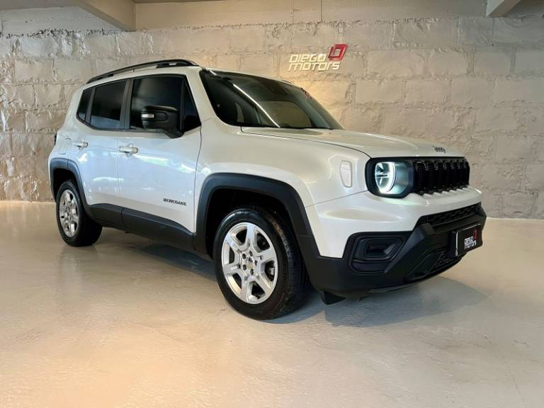 JEEP - RENEGADE - 2023/2023 - Branca - R$ 109.900,00