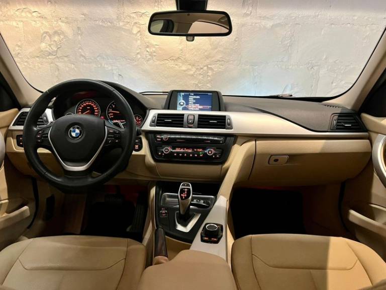 BMW - 320I - 2015/2015 - Preta - R$ 99.900,00