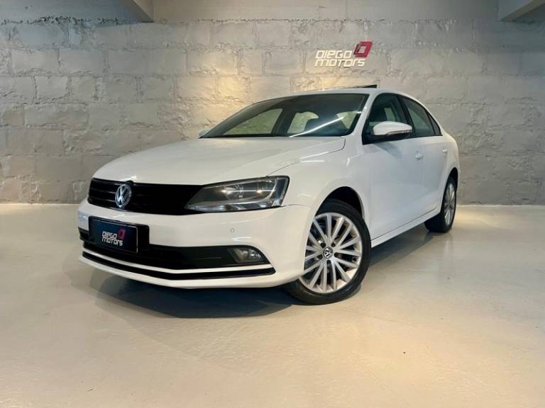 VOLKSWAGEN - JETTA - 2016/2016 - Branca - R$ 82.900,00