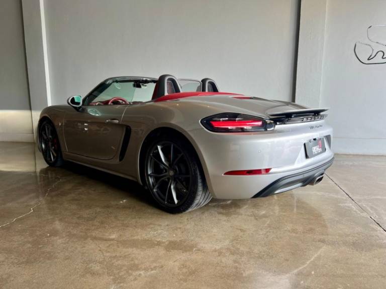 PORSCHE - 718 - 2020/2020 - Prata - R$ 599.900,00