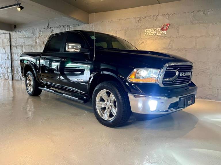 RAM - CLASSIC - 2022/2022 - Preta - R$ 309.900,00