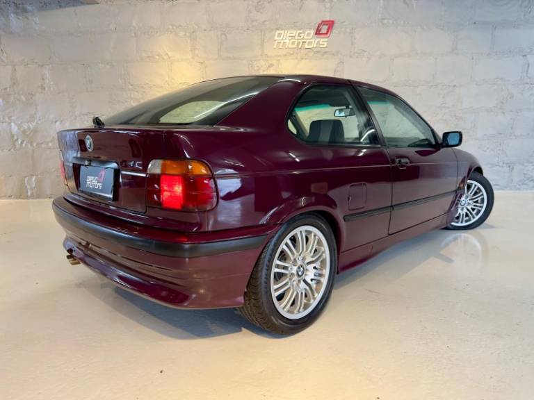 BMW - 318I - 1994/1995 - Roxa - R$ 29.900,00