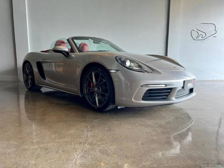 PORSCHE - 718 - 2020/2020 - Prata - R$ 599.900,00