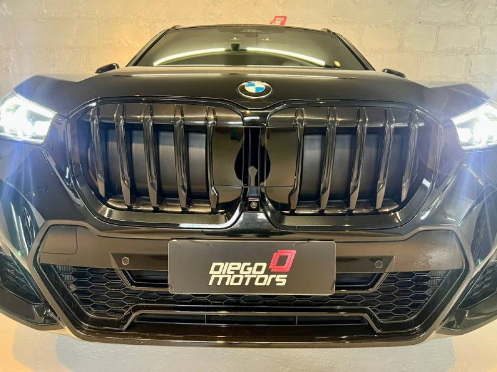 BMW - X1 - 2023/2023 - Preta - R$ 319.900,00