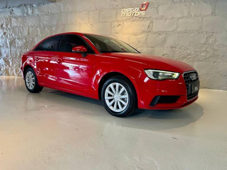 AUDI - A3 - 2015/2015 - Vermelha - R$ 79.900,00